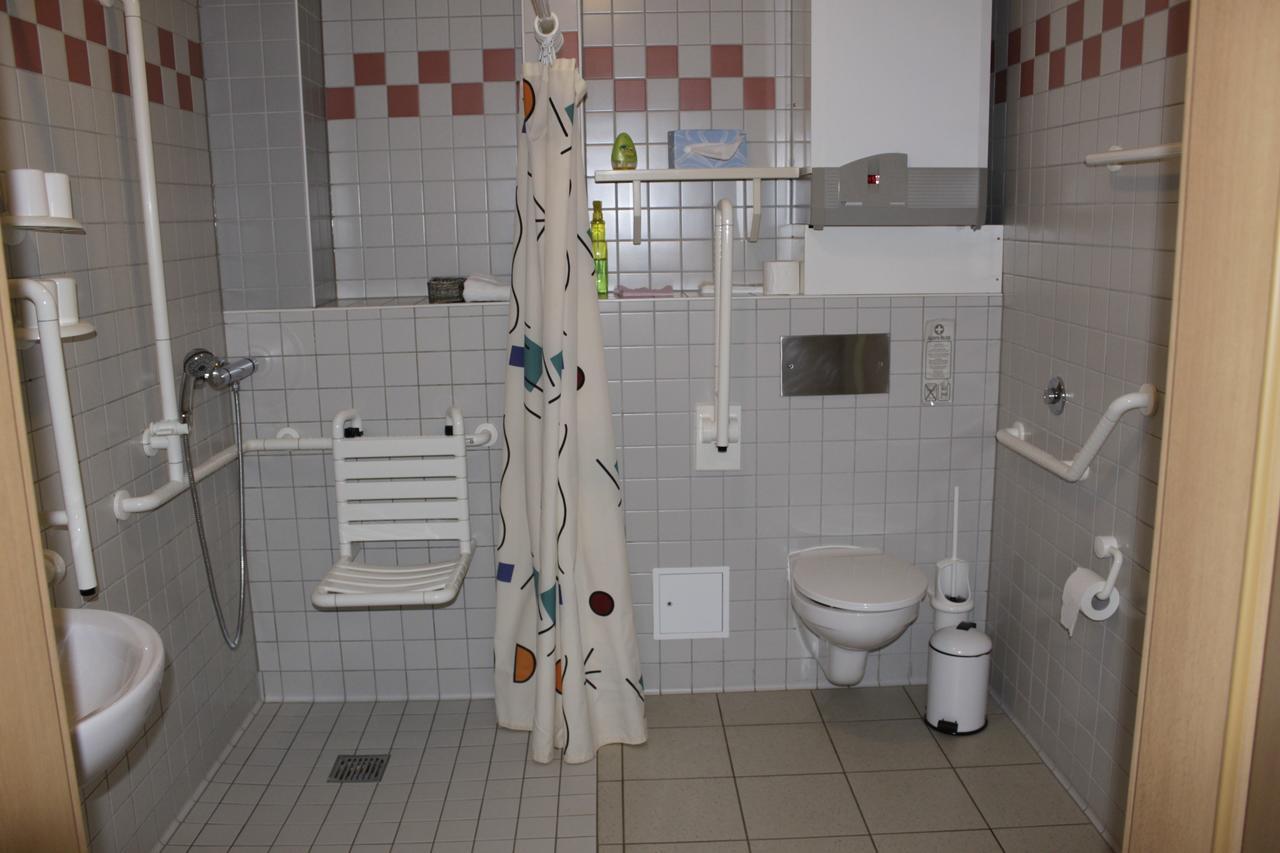 Landgasthof Alter Bahnhof Heyerode Ruang foto