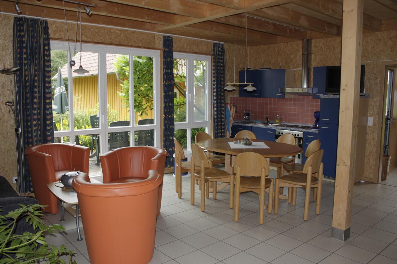 Landgasthof Alter Bahnhof Heyerode Ruang foto
